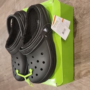 Crocs Classic Lined Fuzzy Clog Men’s size 10 Black Slip On Shoes